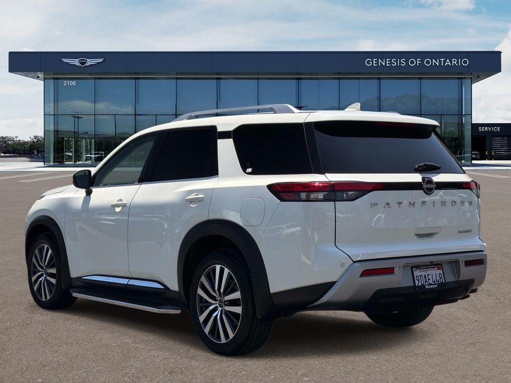 2022 Nissan Pathfinder — side profile view